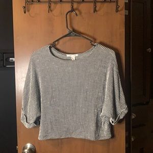 ⭐️2 for $12⭐️ Cuffed sleeves striped shirt